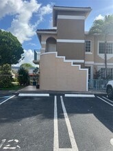 6445 SW 130th Pl in Miami, FL - Building Photo - Building Photo