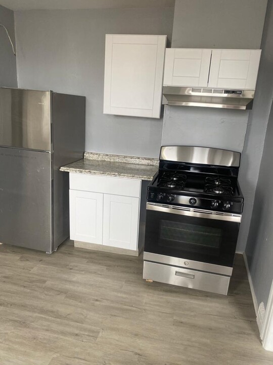 31 Gray St, Unit Unit#3 in Jersey City, NJ - Building Photo