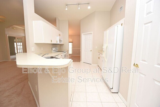 6233 Napa Dr in Lakeland, FL - Building Photo - Building Photo