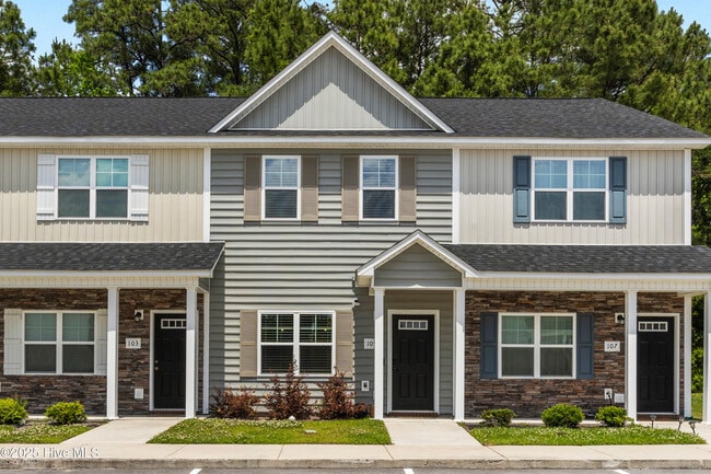 property at 105 Jaydn Dr W