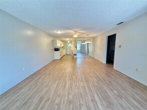 254 Winter Ridge Blvd, Unit 41 in Winter Haven, FL - Building Photo - Building Photo