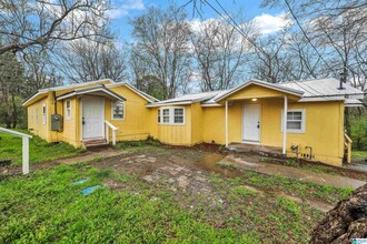 27 1st St NE-Unit -B in Graysville, AL - Building Photo - Building Photo