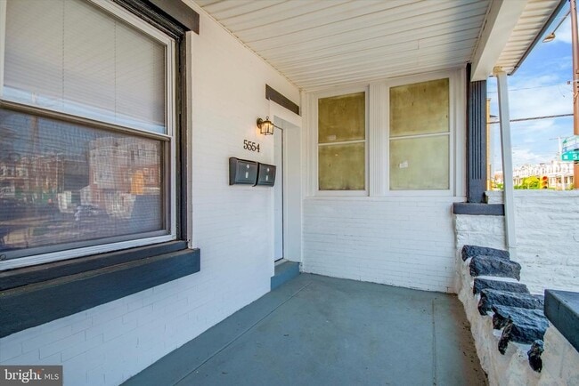 5554 Lansdowne Ave in Philadelphia, PA - Building Photo - Building Photo