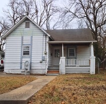 1104 Pannell St in Columbia, MO - Building Photo