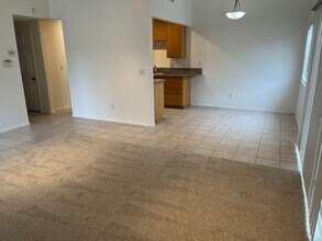322 Fireside St in Oceanside, CA - Building Photo - Building Photo