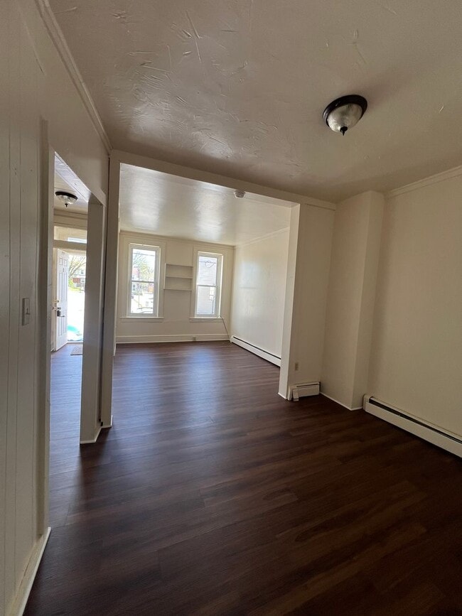 property at 732 S Pershing Ave