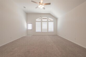 313 Sonbria Pass in Liberty Hill, TX - Building Photo - Building Photo