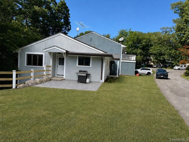 property at 35 Quincy S Ct