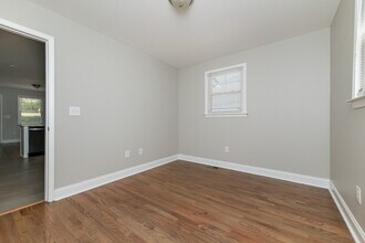 316 Gower St in Greenville, SC - Building Photo - Building Photo