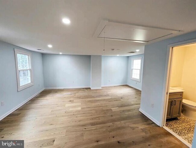 306 Farnsworth Ave in Bordentown, NJ - Building Photo - Building Photo