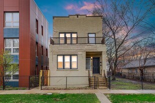 545 N Drake Ave in Chicago, IL - Building Photo