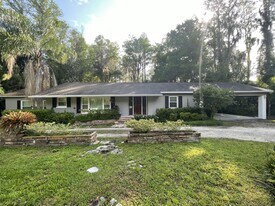 18109 Crawley Rd in Odessa, FL - Building Photo