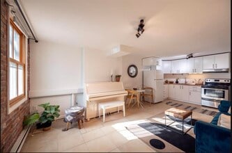 284 6th St in Jersey City, NJ - Building Photo - Building Photo
