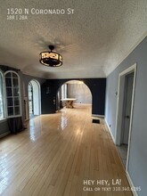 1520 N Coronado St in Los Angeles, CA - Building Photo - Building Photo