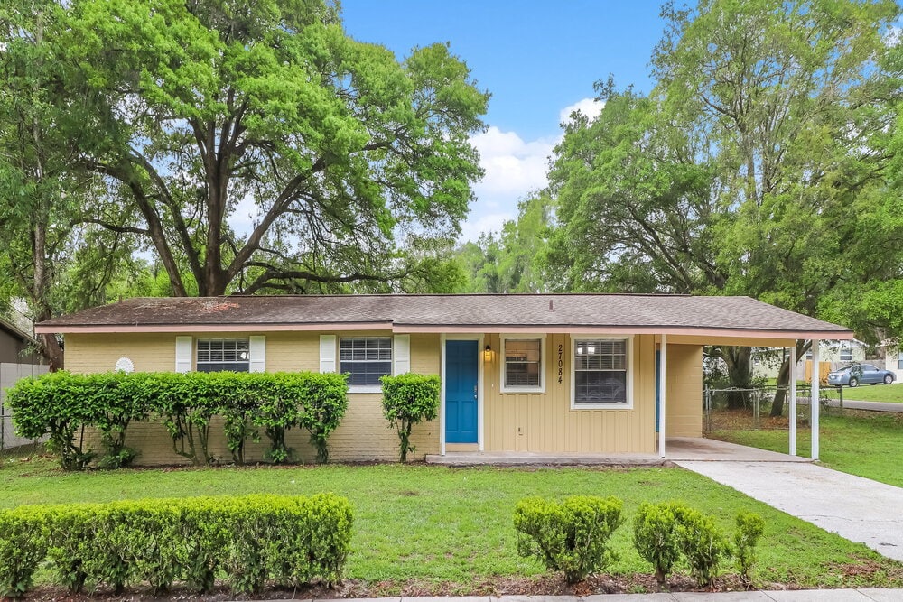 27084 Roper Rd in Brooksville, FL - Building Photo