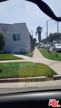 800 E 83rd St in Los Angeles, CA - Building Photo - Building Photo