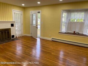 432 Wells Ave in Ocean Township, NJ - Building Photo - Building Photo