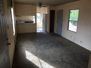 7634 E Gale Ave in Mesa, AZ - Building Photo - Building Photo