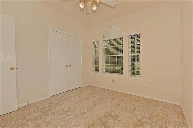 263 Adobe Terrace S in Montgomery, TX - Building Photo - Building Photo