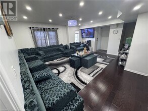 4620 Guildwood Way in Mississauga, ON - Building Photo - Building Photo