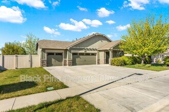 1510 W Cactus St in Nampa, ID - Building Photo - Building Photo