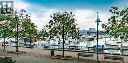 1067 Marinaside Crescent in Vancouver, BC - Building Photo - Building Photo