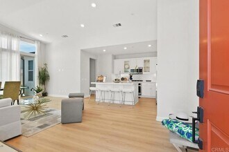 12639 Elizabeth Wy in San Diego, CA - Building Photo - Building Photo