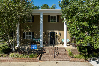 Landing at Tates Creek in Lexington, KY - Building Photo - Building Photo