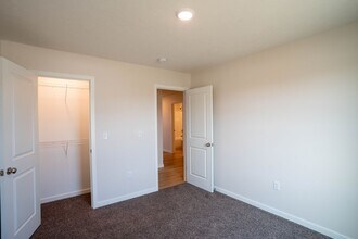 856 Navajo St in Republic, MO - Building Photo - Building Photo