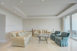 20155 NE 38th Ct in Aventura, FL - Building Photo - Building Photo