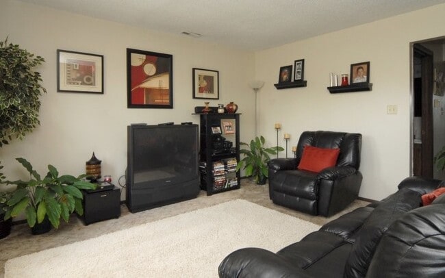 property at 1802 S Oronogo St