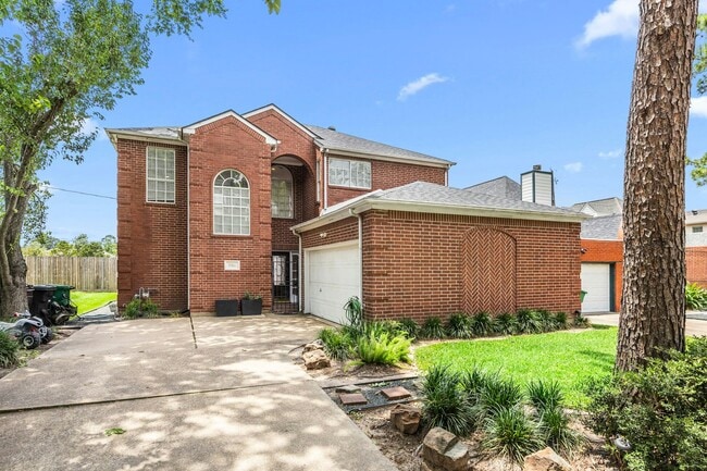 property at 1723 Gingerleaf Ln