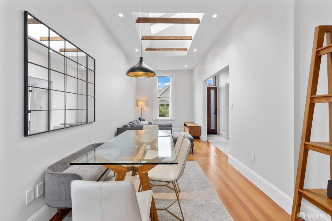 59 Lundys Ln in San Francisco, CA - Building Photo