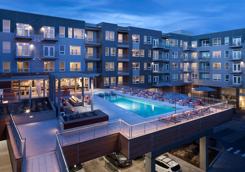 Emery West Highland in Denver, CO - Foto de edificio
