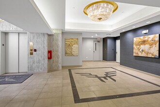 Peregrine 100 in Kalamazoo, MI - Building Photo - Building Photo