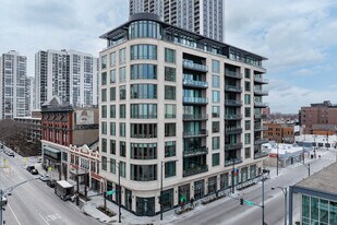 1550 on the Park in Chicago, IL - Building Photo