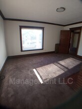 229 W Lapeer St in Lansing, MI - Building Photo - Building Photo