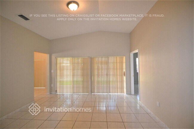 14411 NW 88th Pl in Hialeah, FL - Building Photo - Building Photo