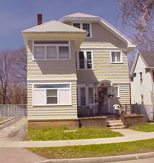 1737 Saint Paul St, Unit DnRear in Rochester, NY - Building Photo