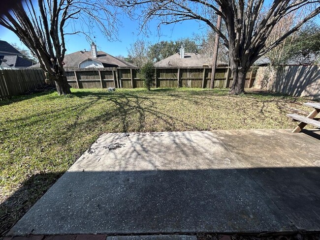 16603 N Meadow Dr in Houston, TX - Building Photo - Building Photo