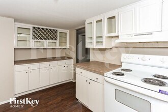 302 Wildbriar Dr in Garland, TX - Building Photo - Building Photo
