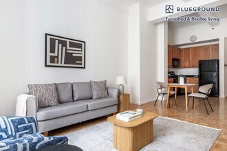 85 John St in New York, NY - Building Photo - Building Photo