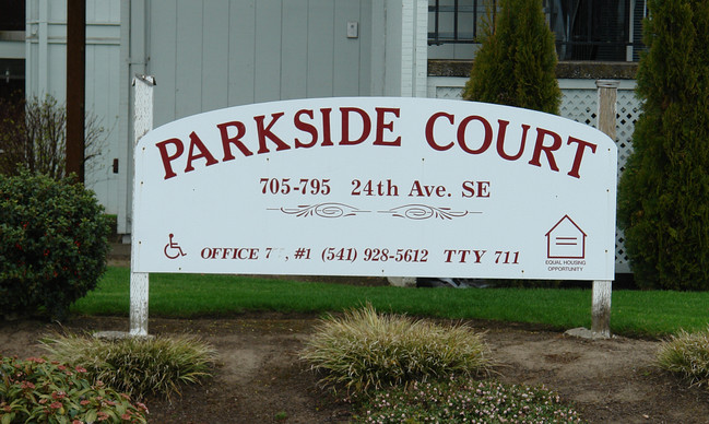 Parkside Court in Albany, OR - Building Photo - Building Photo