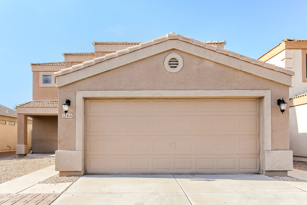 12414 W Scotts Dr in El Mirage, AZ - Building Photo