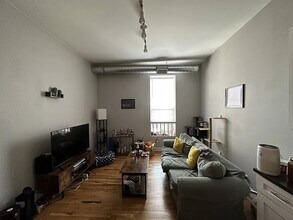 1433 N Milwaukee Ave in Chicago, IL - Building Photo - Building Photo