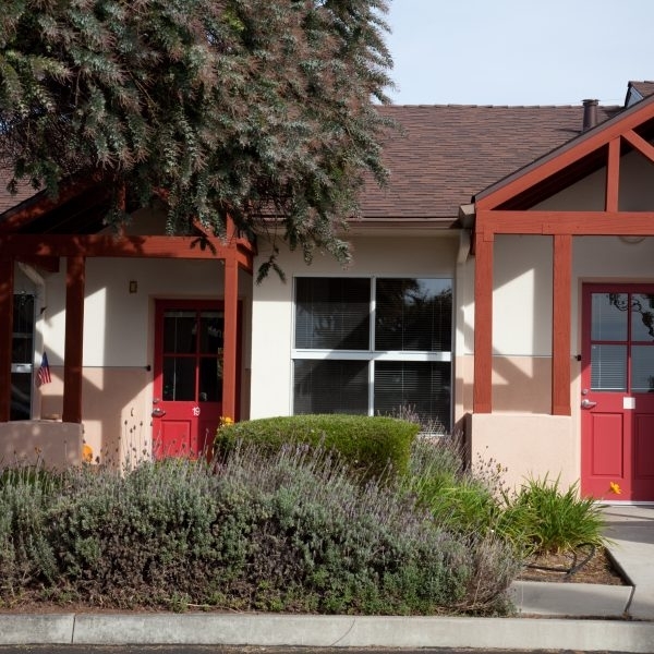 Oceanside Gardens in Morro Bay, CA - Building Photo