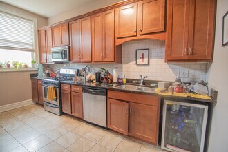 4022 N Clarendon Ave in Chicago, IL - Building Photo - Building Photo