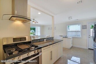 68 Berry Pl in Long Branch, NJ - Building Photo - Building Photo