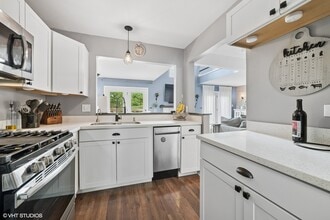 627 Ascot Ln in Streamwood, IL - Building Photo - Building Photo