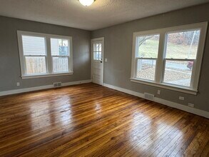 824 Tremont Ave in Davenport, IA - Foto de edificio - Building Photo